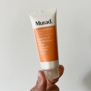 Murad Essential-C day moisturizer broad spectrum SPF 30